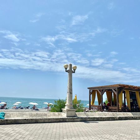 Квартира 1-Комнатная - До Моря 2 Мин - В Центре Sukhumi Exterior foto